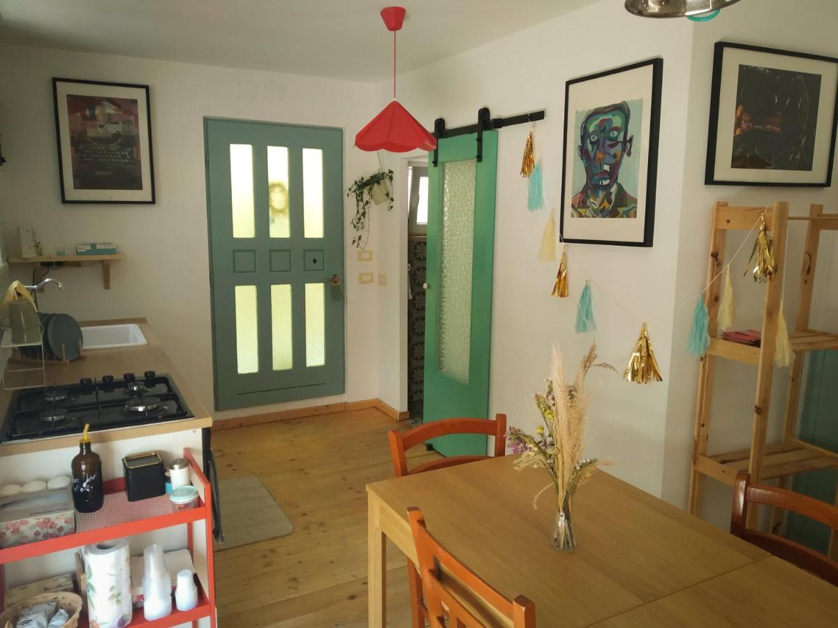Bed and Breakfast La Finestra Sul Cortile Атрі Екстер'єр фото