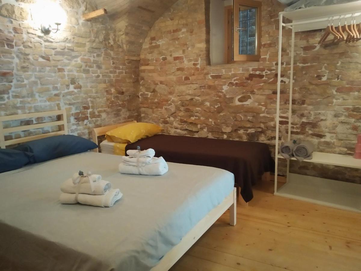 Bed and Breakfast La Finestra Sul Cortile Атрі Екстер'єр фото