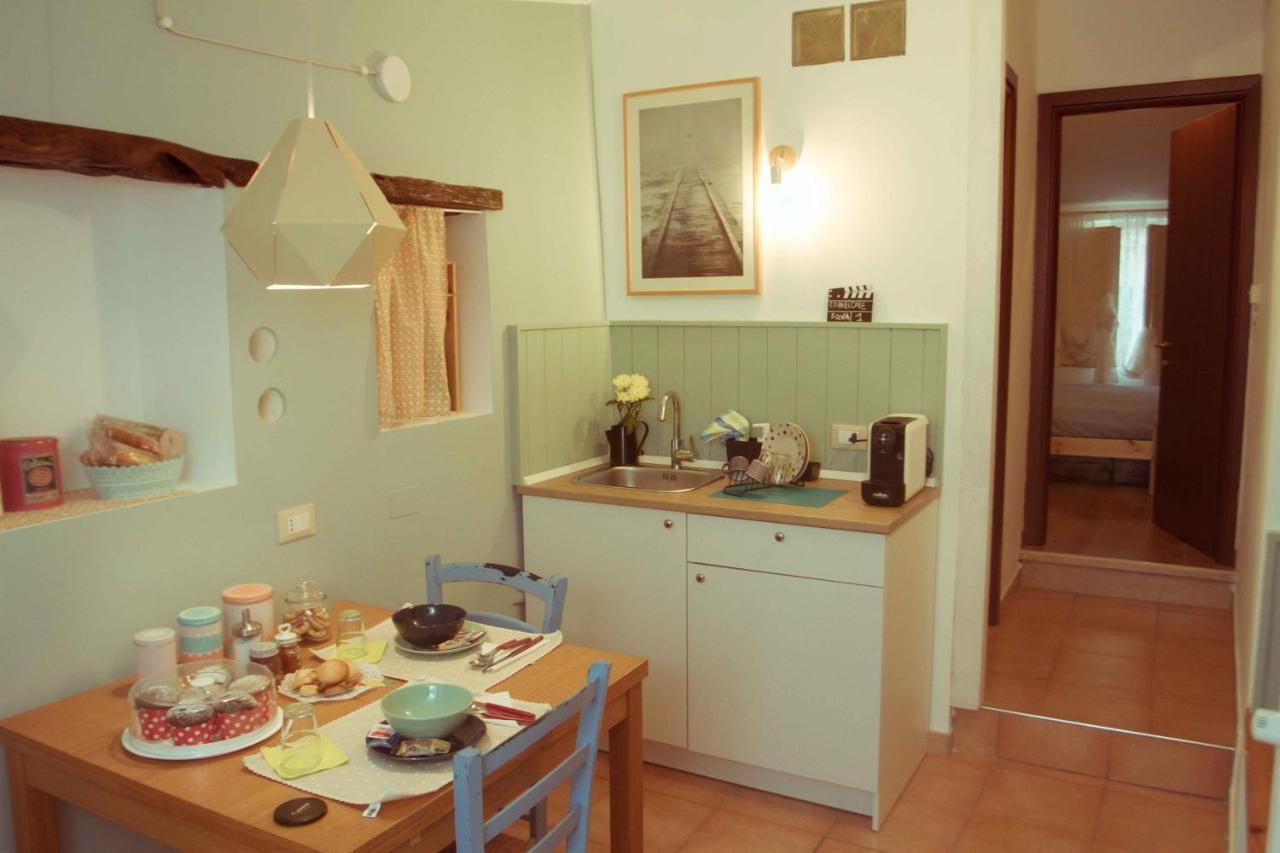 Bed and Breakfast La Finestra Sul Cortile Атрі Екстер'єр фото