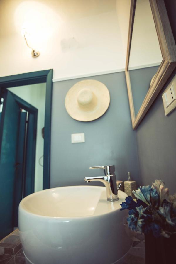 Bed and Breakfast La Finestra Sul Cortile Атрі Екстер'єр фото